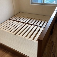ニトリ　セミダブルベッド（収納付）ブラウン