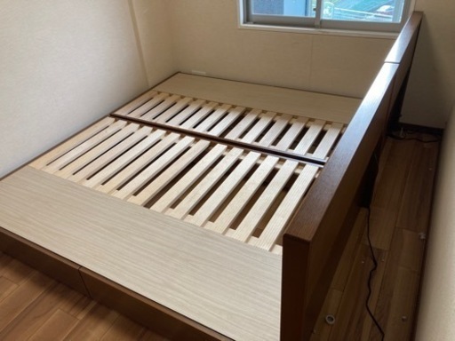 ニトリ　シングルベッド（収納付）ブラウン