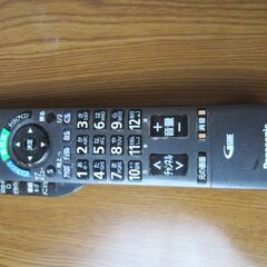 Panasonic　42型　2011年式　ジャンク　通電確認　B-CASカ―ド　リモコンの画像