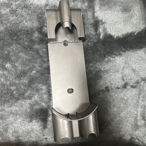 ダイソンV8の掃除機　