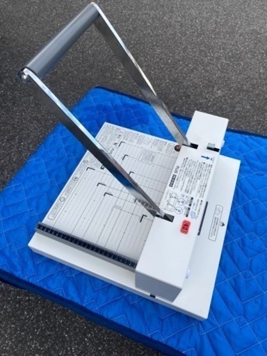 事務用　裁断機　PLUS PK-513LN
