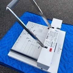 事務用　裁断機　PLUS PK-513LN