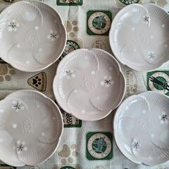 萬宝窯　醤油さし＆お皿３種セット（梅の花型）　お値下げしました❢❢の画像