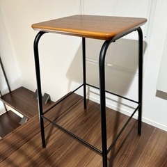 カウンターチェア　幅40cm、奥行40cm、高さ61cm【カラー】ブラウンの画像