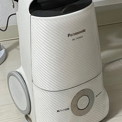 panasonic 紙パック式　掃除機　2015年製