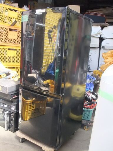 H822　三菱　冷蔵庫２ドア　１４６L　  MR-P15Z-B