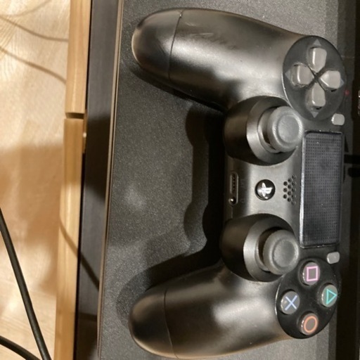 プレステ4とソフト2つ
