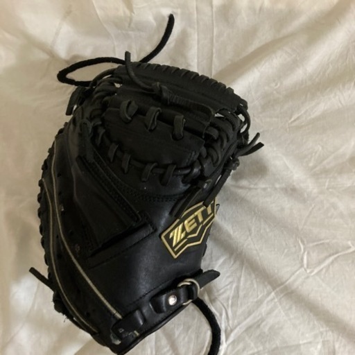 黒　カッコいい　キャッチーミット