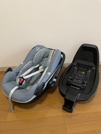 マキシコシ Family fix2とペブルプロアイサイズ　エッセンシャルグレイ