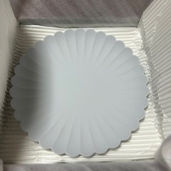 【受け渡し決定】有田焼、花形小皿の画像