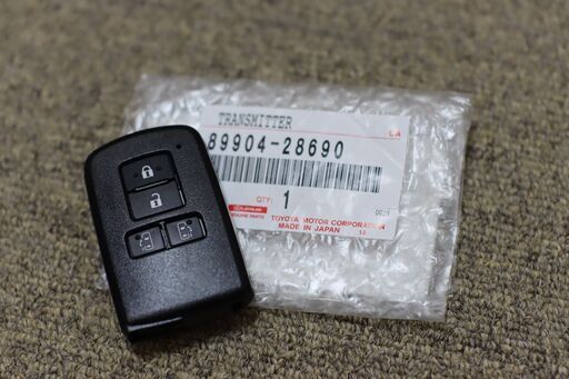 未使用・未登録　トヨタ純正　スマートキー ４ボタン グレー 231451-0120 30系　ヴェルファイア　アルファード ヴォクシー８０系後期