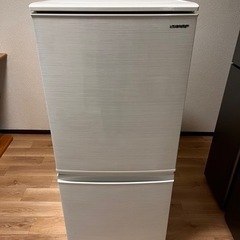 【取引中】冷蔵庫　一人暮らし　シャープ　SJ-D14E-W