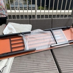 [受け取り中] 折りたたみ 会議テーブル /folding conference tableの画像