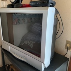 ブラウン管テレビ(2004年製)