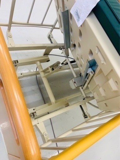 介護用スリーモーター電動ベッド　フランスベッド製