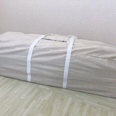 お値下げ中【美品】ココネルエアー　アップリカ　折りたたみベビーベッド　シルキーエアー　ミルクの画像