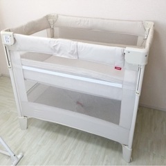 お値下げ中【美品】ココネルエアー　アップリカ　折りたたみベビーベ...