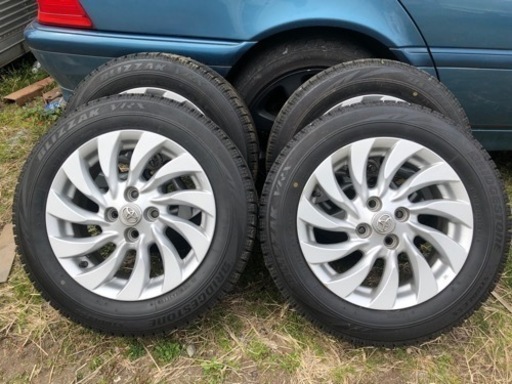 トヨタ純正ホイール　175/65R15  84Q