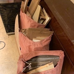 焚火、廃材の画像