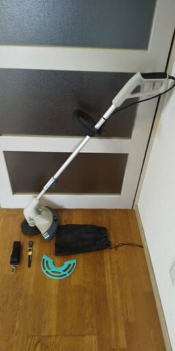 草刈り機☆芝刈り機☆2WAYグラストリマー☆GREEEN ART☆GTW-160☆動作品☆お庭の整理や掃除等に☆雑草処理☆家庭用☆