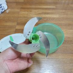 手動式みじん切り器 野菜フードチョッパー  (グリーン）の画像
