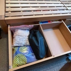 無印クイーンサイズベッドフレーム＆ベッド下収納