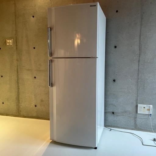 【成約済み】臭い/不具合無し SHARP ノンフロン冷蔵庫 冷凍庫 2段 家庭用 美品