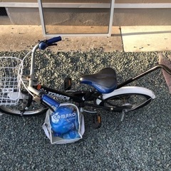 美品】*.+゜トイザらス限定品❣️*.+ 補助輪&ヘルメット付き