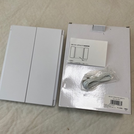 LED付きミラー　ダブルドア