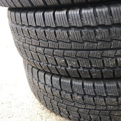 訳あり！ハイエース用 スタッドレスタイヤ 195/80R15 ハンコック パンク修理跡ありの画像