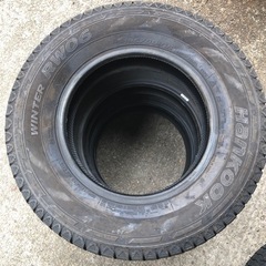 訳あり！ハイエース用 スタッドレスタイヤ 195/80R15 ハンコック パンク修理跡ありの画像