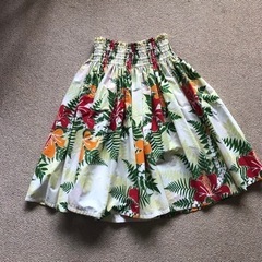 フラダンス用パウスカート3枚&フラ模様生地の画像