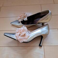 👠コサージュ付きパンプス👠の画像
