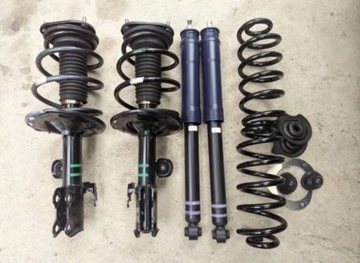 20アルファード純正サス