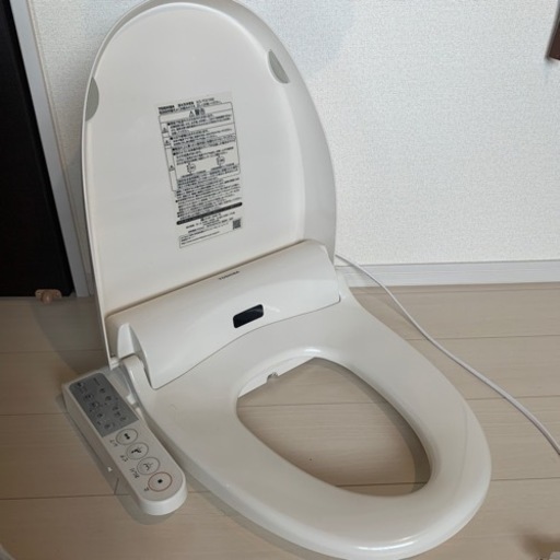 東芝SCS-TCK1000 温水洗浄便座