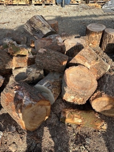 薪　タンコロ　雑ミックス（広葉樹）軽トラ1台分