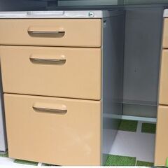 平デスクの画像