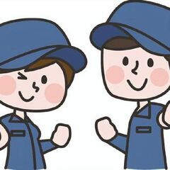 工場屋内で箱の開梱と仕分け作業の画像