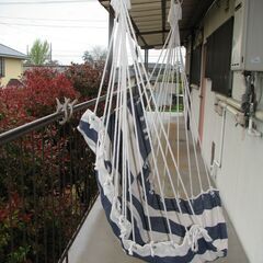 ★ロープチェア・ハンモックチェア吊り式ハンモック・室内ブランコ一人用：２台：青/白！の画像