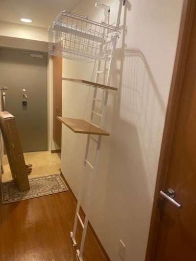 受け渡し者決定いたしました！洗濯機上ラック