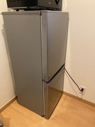 アクア冷蔵庫　AQUA AQR-13M(S) SILVER
