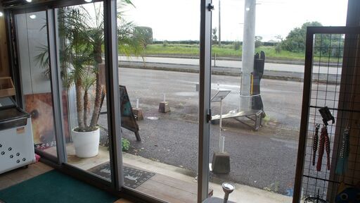 YKK AP サッシ ４枚 (窓枠寸法：縦２０９cm×横４０５cm×奥行８cm)