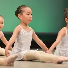 英国RAD公認校　バレエ　🌸春の体験レッスンキャンペーン受付中🌸　3歳よりの画像