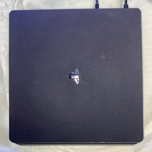 【お取引中】PS4 CUH-2000  500GB (GTA5、マインクラフト付き)