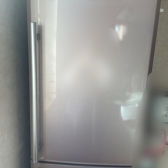 冷蔵庫　TOSHIBA 256L 2ドアの画像