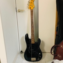 フェルナンデス　ベースの画像