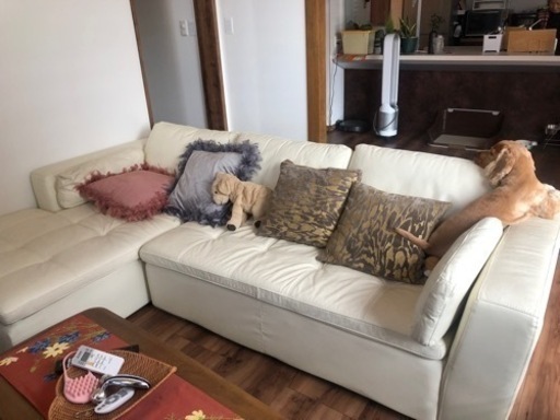 カウチソファー（白レザー）