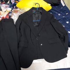 パンツスーツ　黒