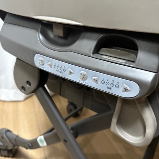 11/30まで【最終値下げ】Combi 電動　ハイローチ