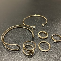 アクセサリー　ゴールド